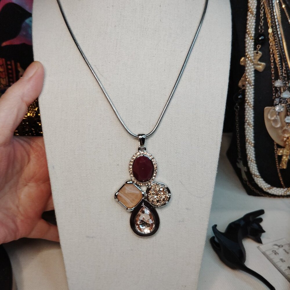 Chico’s Winter Stone Mix Multi-stone Pendant Necklace NWT